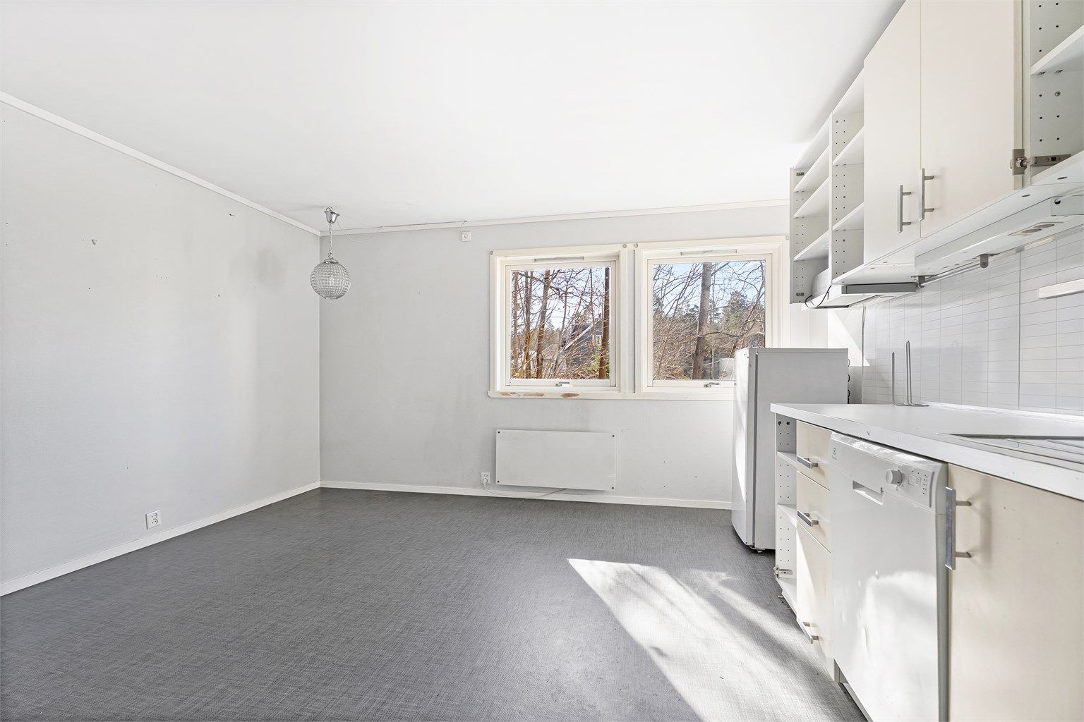 Praktisk og lys selveier med topp beliggenhet på Eg 