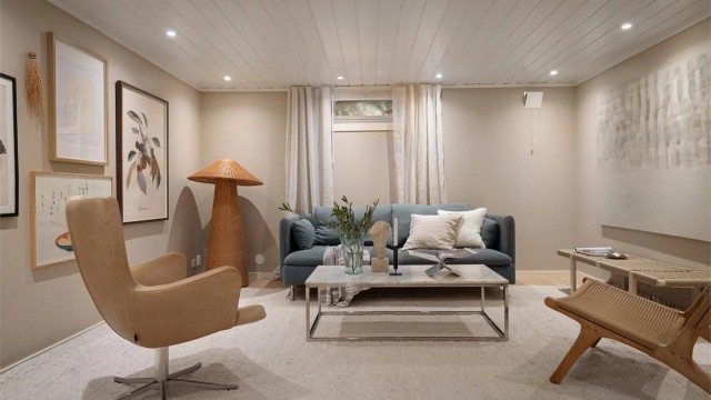 Parkett på gulvet og varmekabler under, ca. 2,01 meter takhøyde