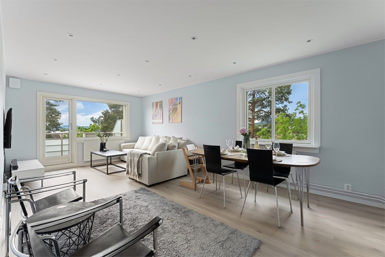 Velkommen til Michelets Vei 25 A - En lekker og gjennomgående 3-roms leilighet rett ved Fornebu og Lysaker 