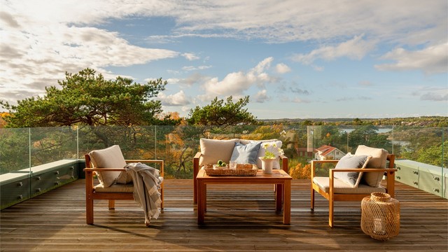 Solforholdene rundt boligen er upåklagelige, sommerstid fra tidlig morgen til solen går ned i nordvest.