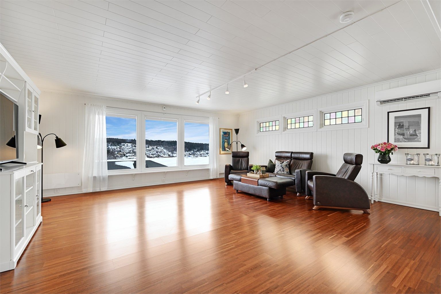 Her er det gode innredningsmuligheter og plass til å skape ulike soner. 