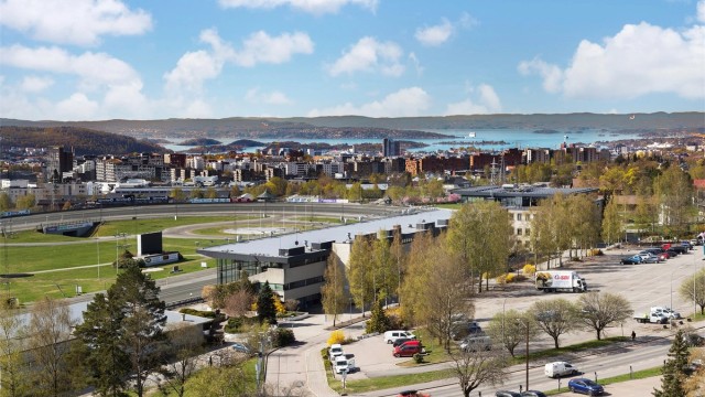 Utsikt mot Bjerke travbane og de grønne områdene rundt.