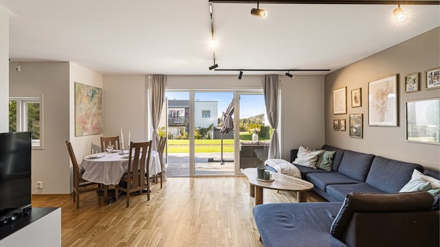 Enkelt å rusle ut og inn på de fine dagene i sommerhalvåret.