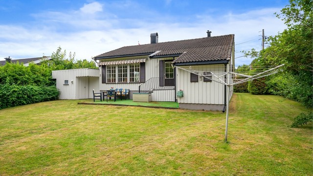 Uteområdet har også en praktisk utekran.
