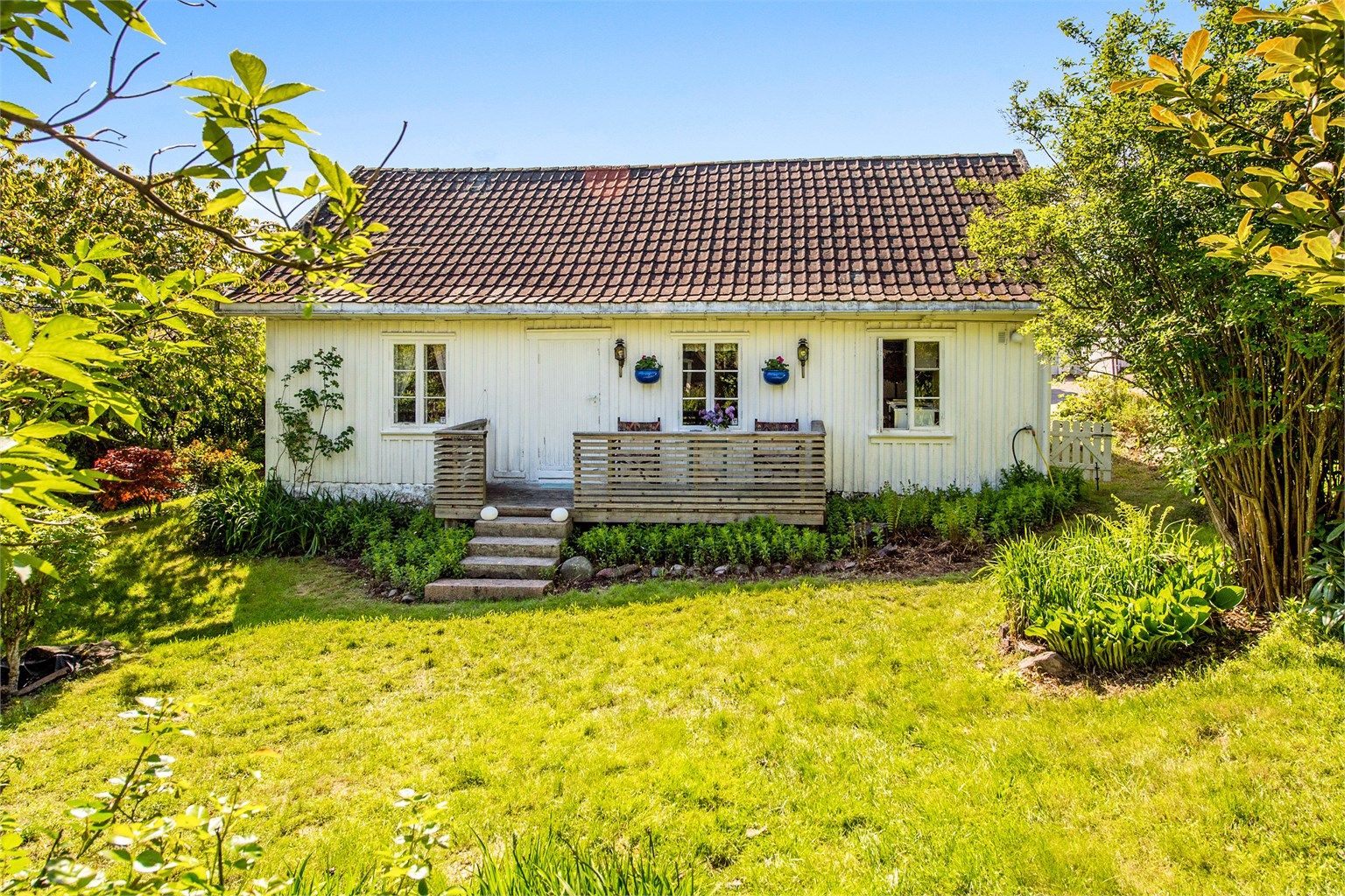 Fasade øst mot hage