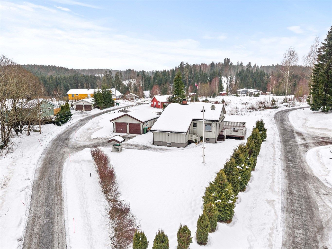 Eiendomsmegler Krogsveen v. Marcus Grundy har gleden av å ønske velkommen til Haglundveien 15!