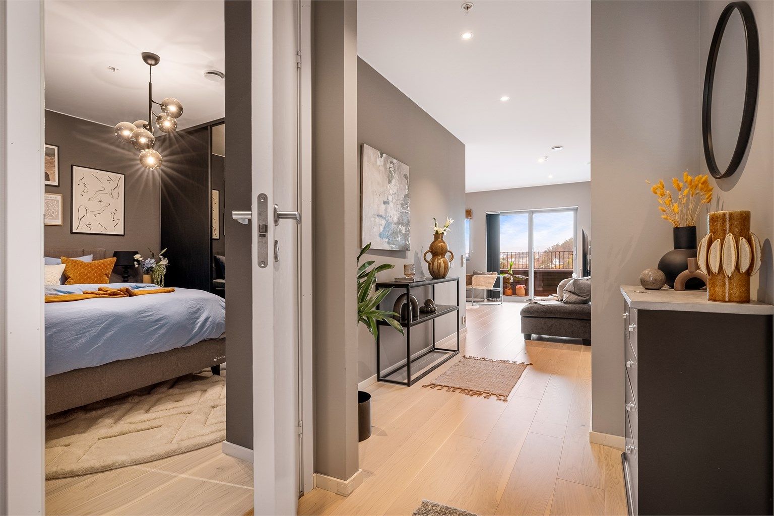 - Det er to gode soverom i leiligheten -