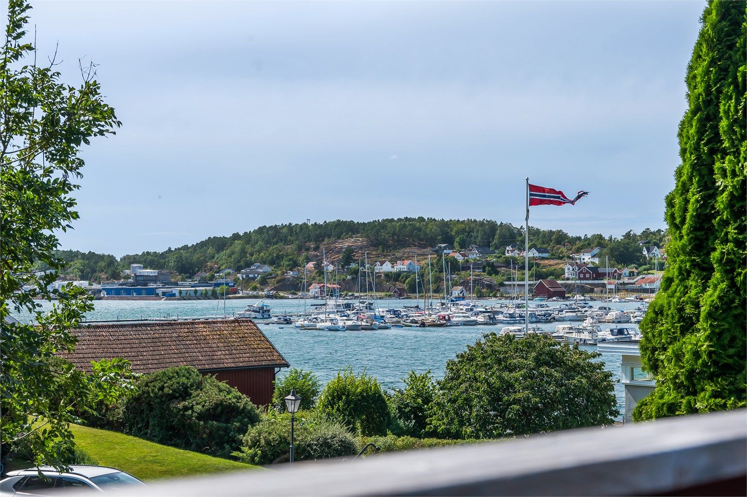 Boligen har flott sjøutsikt.