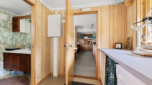 Vaskerom/grovkjøkken i tilknytning til kjøkken