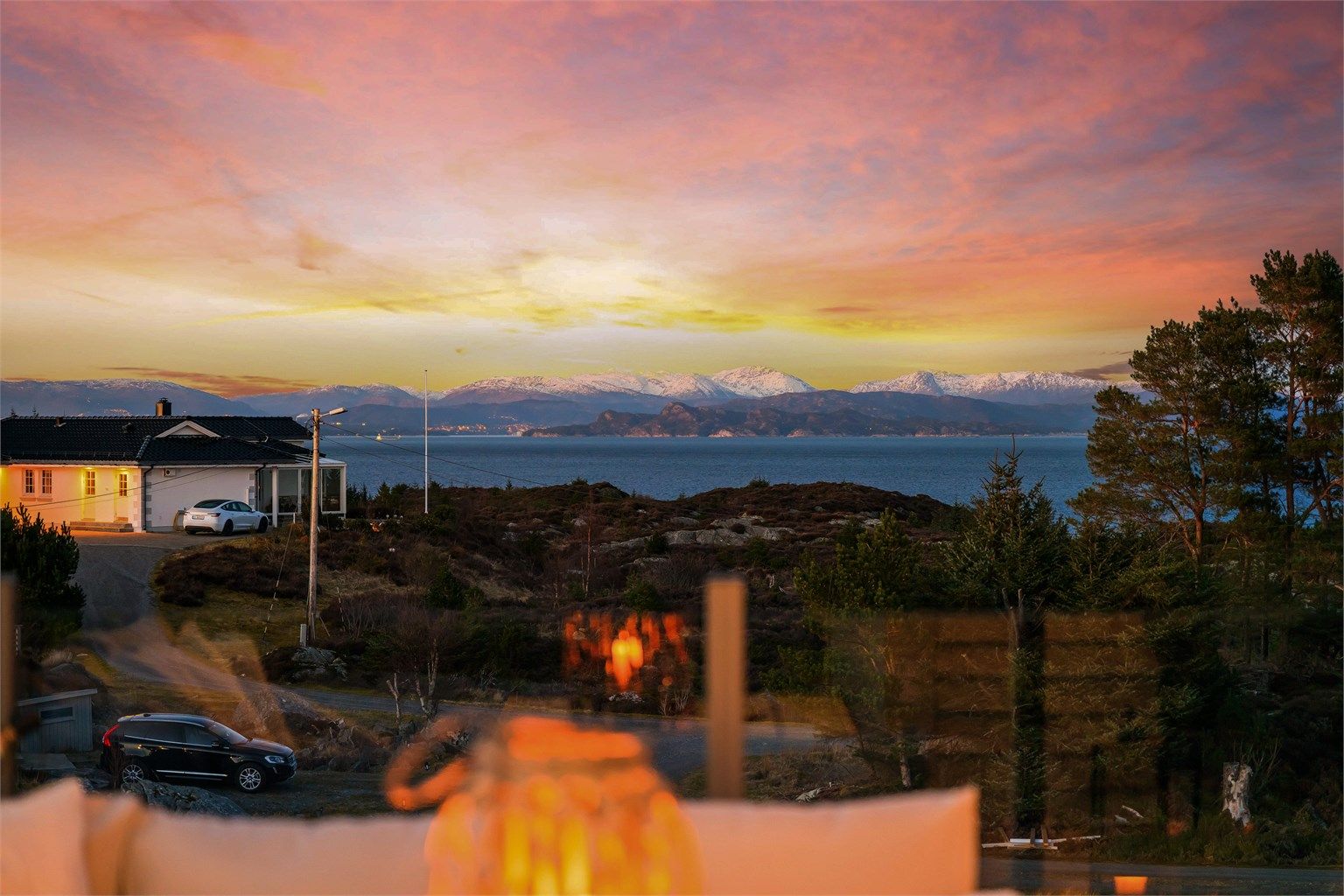 Nydelig utsikt mot Krossfjorden.