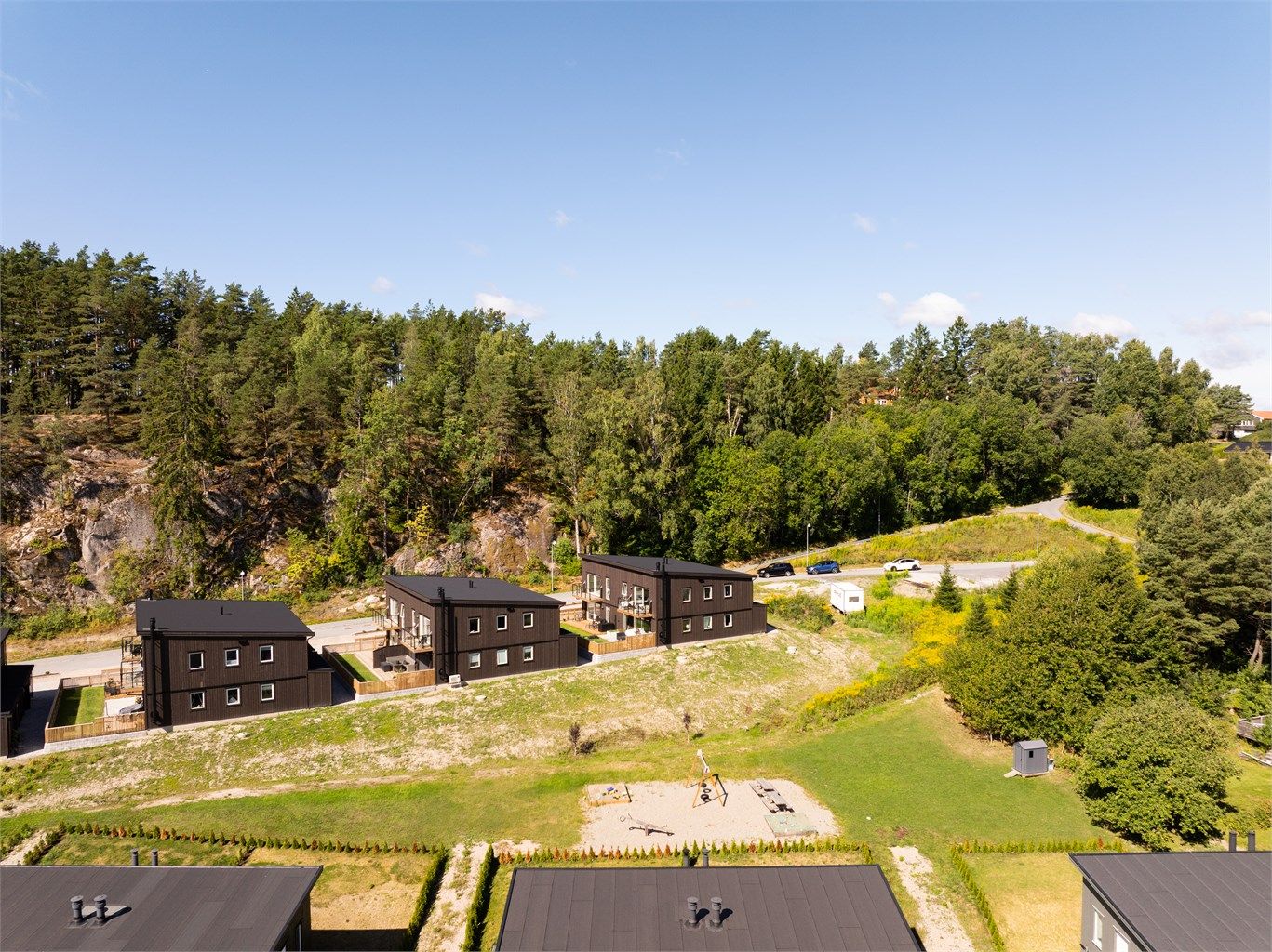 Stort lekeområde mellom de to nye boligfeltene.
