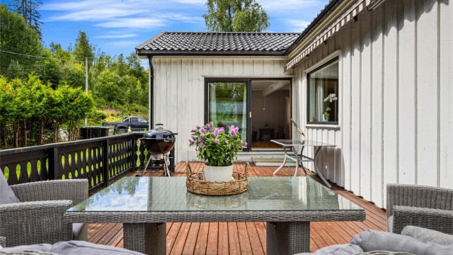 En herlig uteplass med direkte utgang fra stuen.