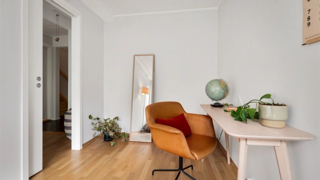 Egner seg selvsagt også godt som både gjesterom og kontor