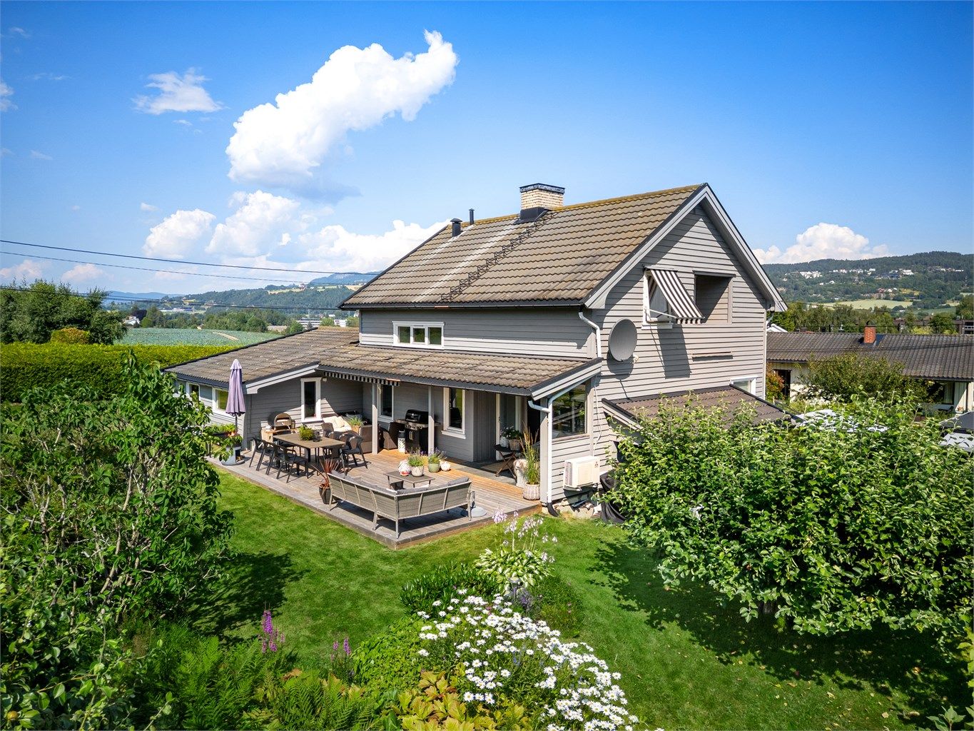 Innholdsrik og pen enebolig med hybel. 
Foto: Ole Thorgeir Solheim Thoresen