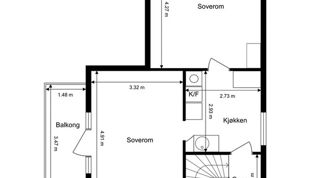 Loftetasjen har en egen boenhet med stue, kjøkken, soverom og utgang til balkong.