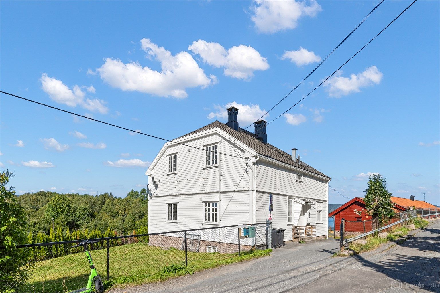 Velkommen til Midtoddveien 40!
Foto: Løvås Foto