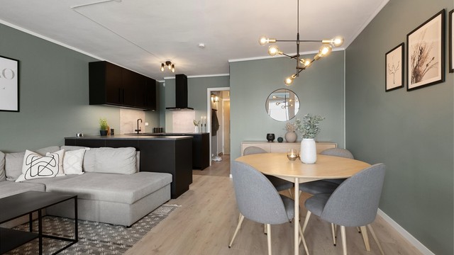 Det er god plass til spisebord på stue/kjøkken.