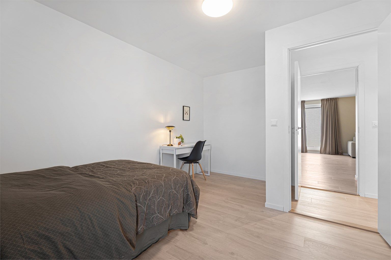 Praktisk soverom med med fleksible bruksmuligheter til kontor eller ekstra garderobe?