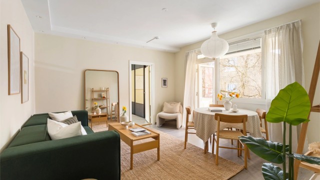 Simen Grevskott ved Krogsveen Hasle har gleden av å presentere Lillebergsvingen 16. Foto: Henrik Eriksen v/Fotostallen.