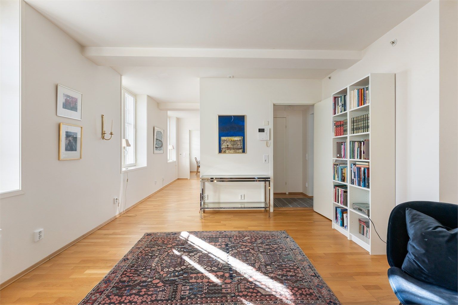 Et balansert ventilasjonssystem er felles for bygget og sørger for et godt inneklima.