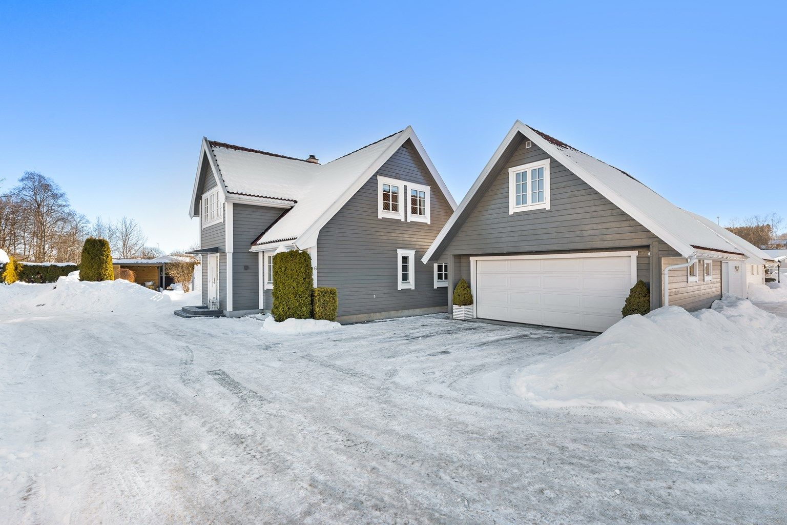 Velkommen til Ovenstadlia 6, presentert av Truls E. Holm i Krogsveen.