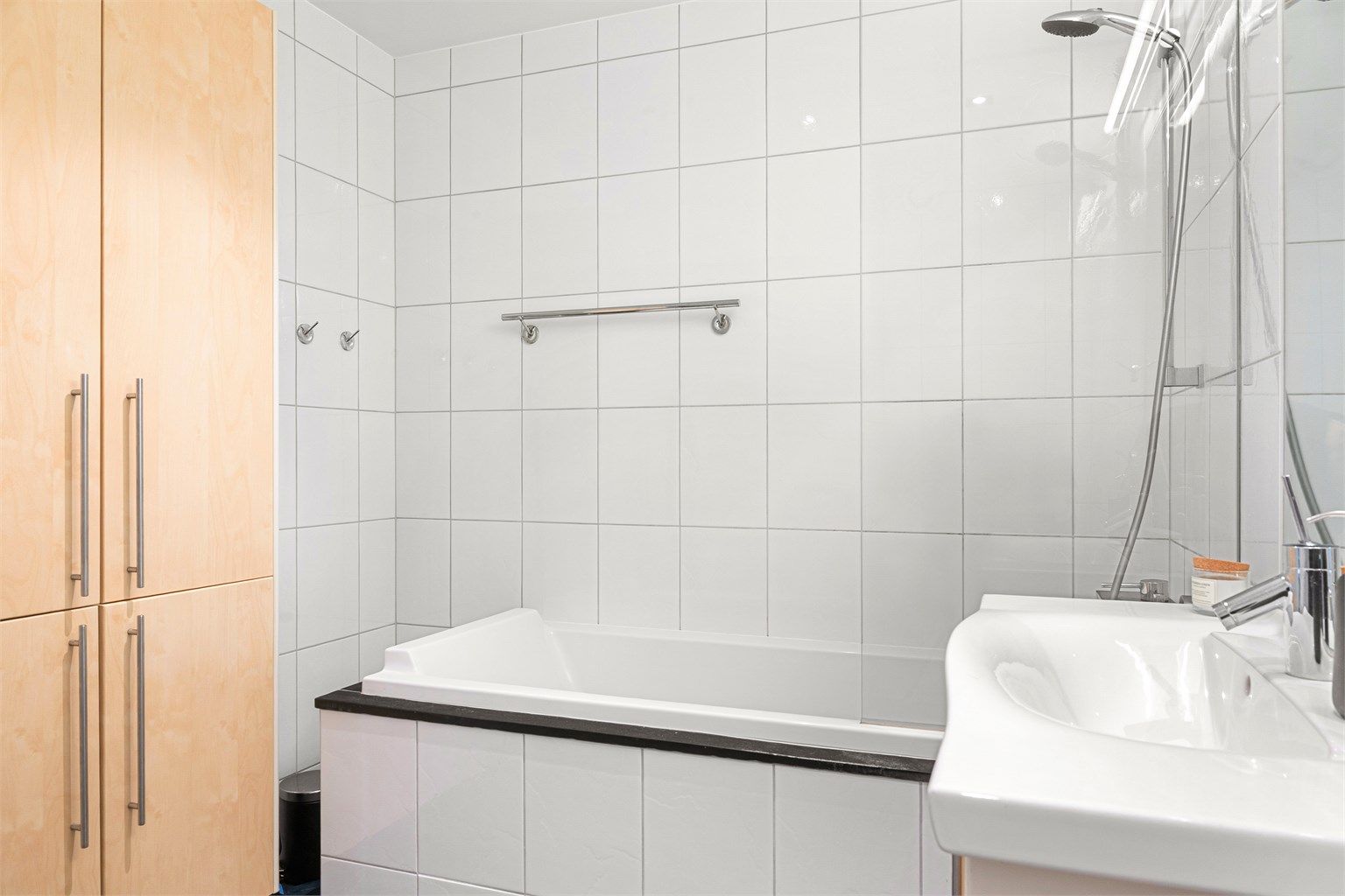 God plass til oppbevaring i baderomsinnredningen