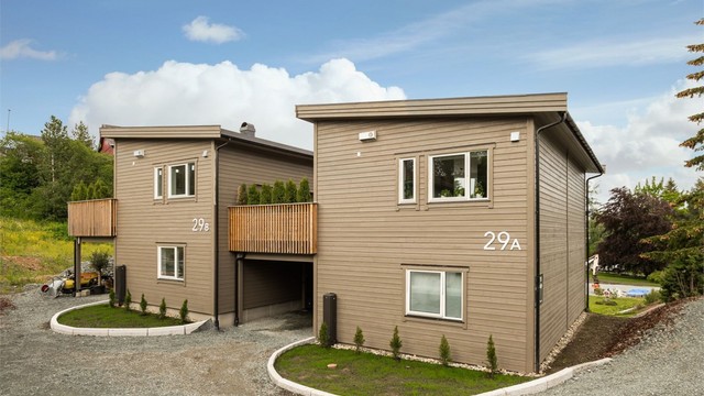 Velkommen til Ullins veg 29A - og denne flotte og moderne eneboligen i kjede beliggende på populære Hoeggen.