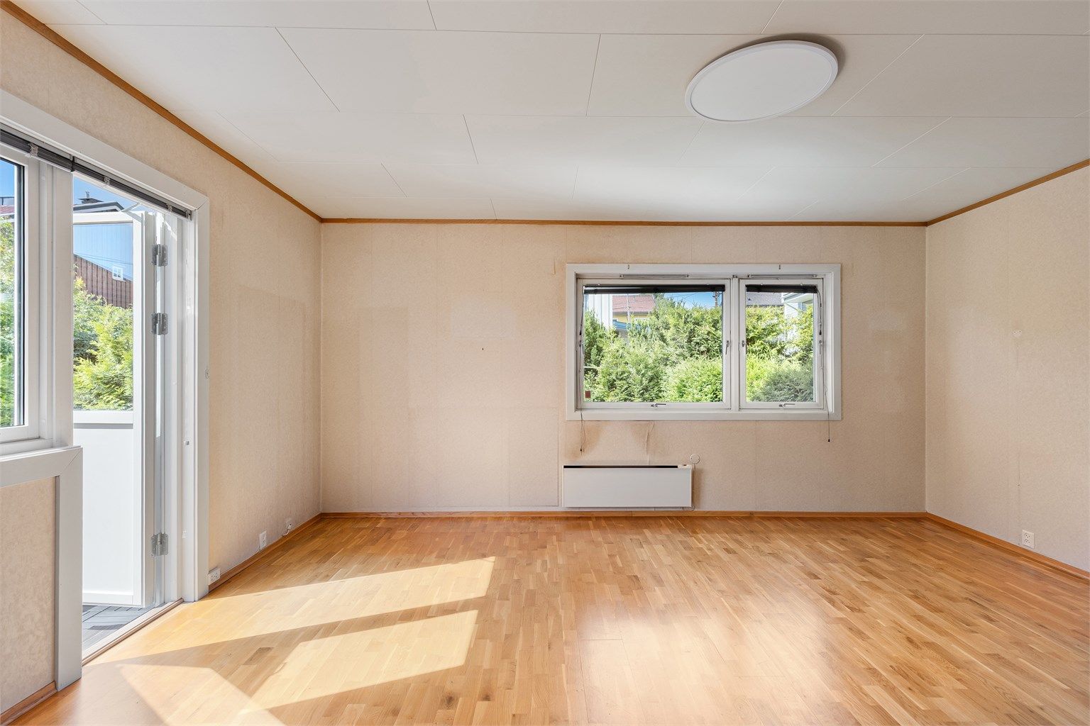 Boligen har eldre standard og passer perfekt for deg som ønsker å skape ditt eget drømmehjem!