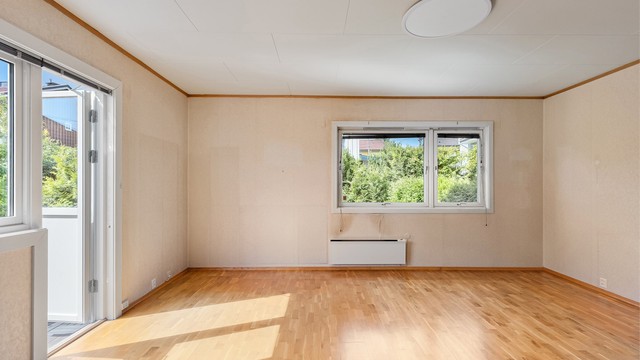 Boligen har eldre standard og passer perfekt for deg som ønsker å skape ditt eget drømmehjem!