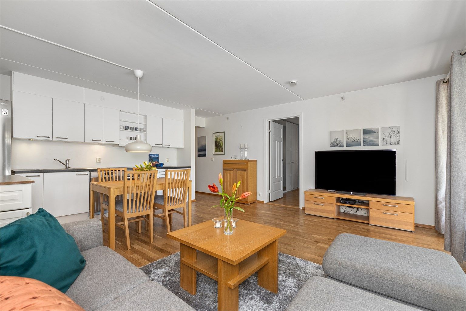 Arealeffektiv 3-roms andelsleilighet i 3. etasje med heis og garasjeplass.
Foto: DigitMedia