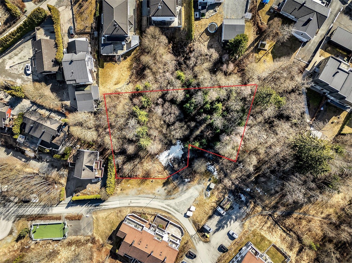 Sørjordet - tomtens ca areal er vist på bilde