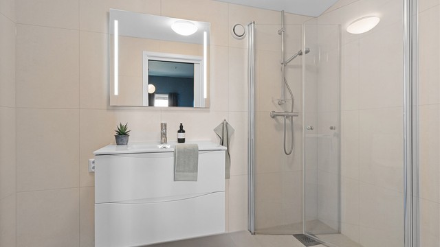 Lekkert, helfliset bad i delikat fargepallett.