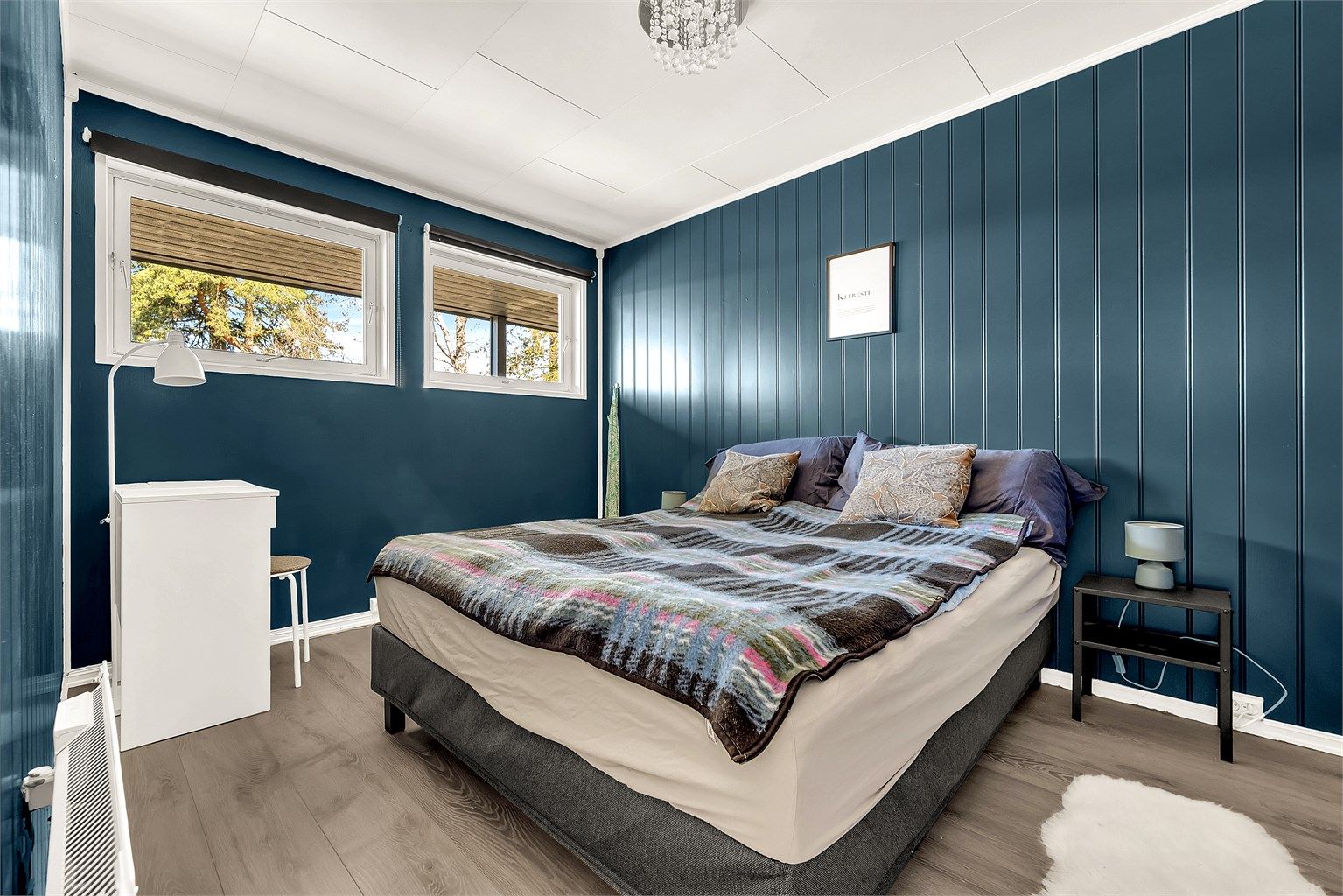 Soverommet er romslig. 