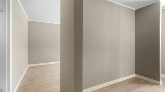 Nøsteveien 107C - I tilknytning til hovedsoverommet er det avsatt plass til en romslig walk-in garderobe.