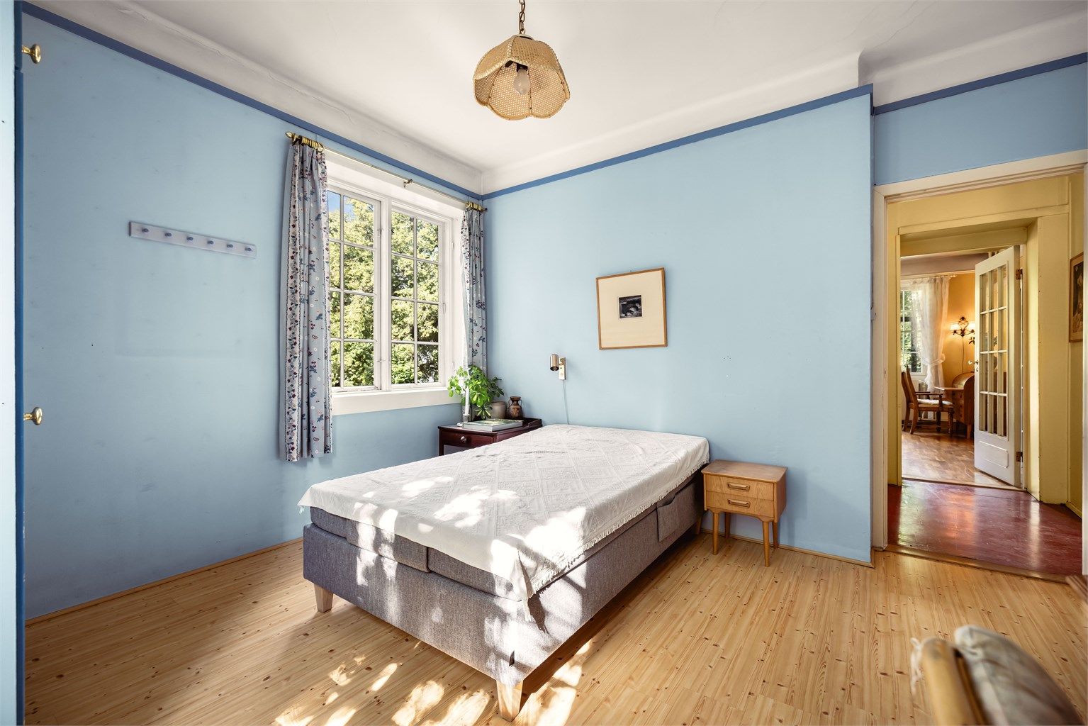 Her er det plass til stor seng, garderobe mm