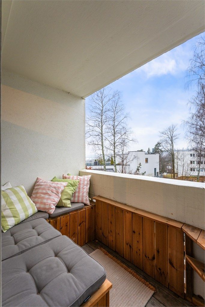 Fra soverommet er det utgang til balkongen