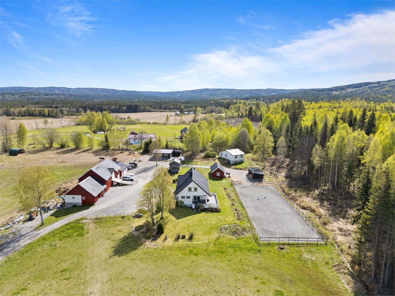 Eiendomsmegler Krogsveen avd. Årnes har gleden av å presentere Åkrokveien 135! 