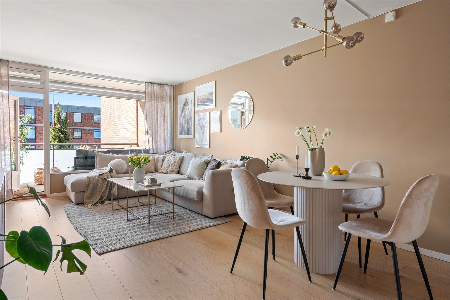 Velkommen til Erich Mogensøns vei 19! Presentert av Krogsveen ved Remi Bangsund