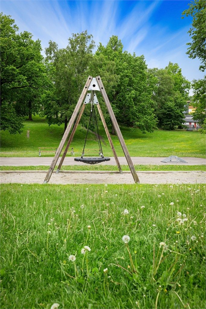 Kort vei til Damefallet balløkke, kun 3 minutters gange unna.