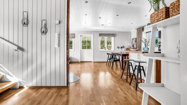 Boligen har en gjennomgående god standard.