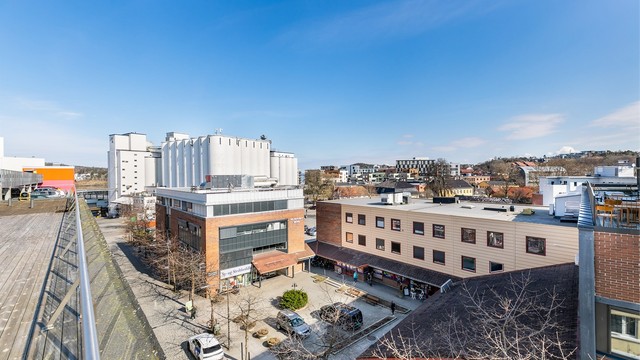 På takaltanen sees flott utsikt over sentrum.