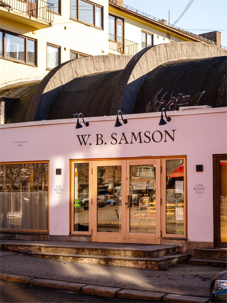 W.B. Samson i gåavstand fra leiligheten.