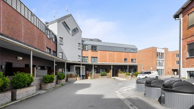 Frogner Senter Borettslag består av 22 andelsboliger fordelt på én bygning.