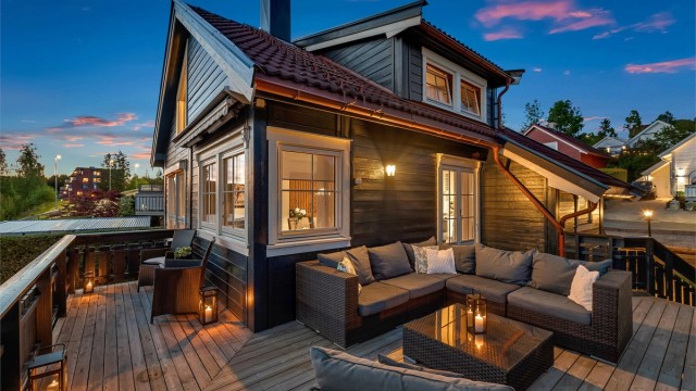 Eiendomsmegler Krogsveen v/Siv S Ostrø ønsker velkommen til Hattemakerlia 123