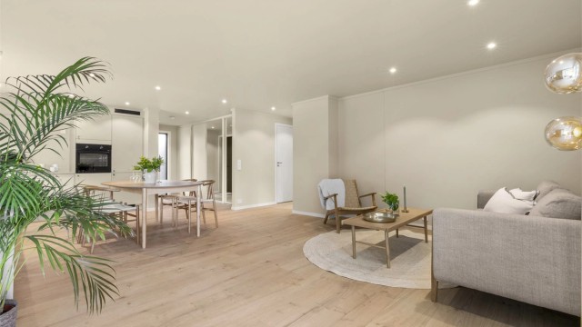 Velkommen til Bosmyrveien 22C - En lekker totalrenovert 3-roms leilighet med carport og hage sentralt beliggende i Vågsbygd.