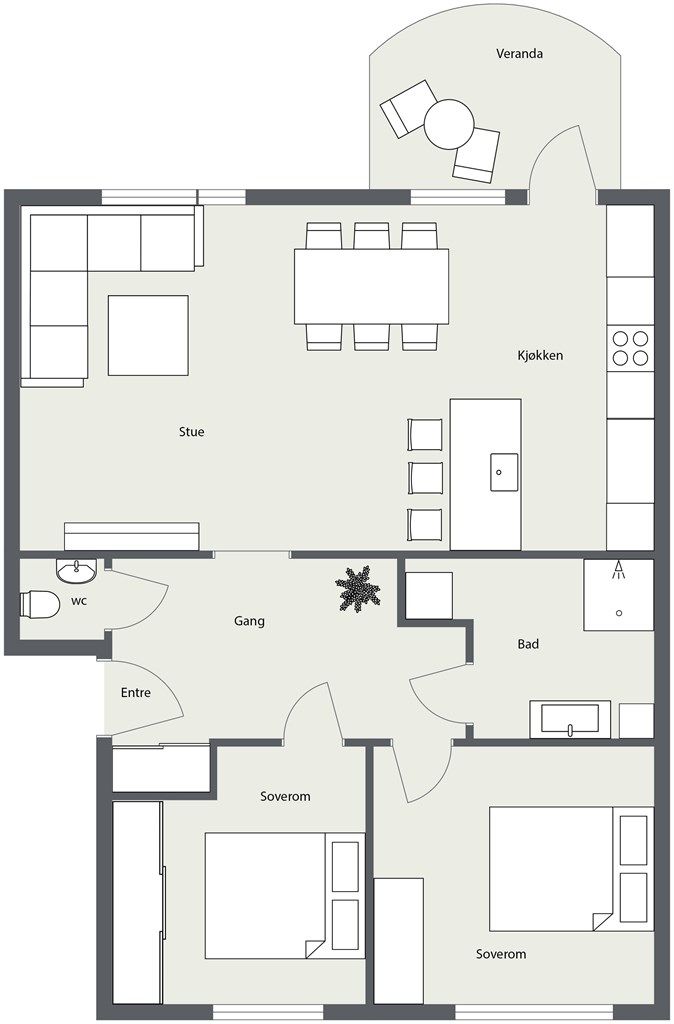 Planløsningen er arealeffektiv og godt utnyttet, med to soverom, bad, wc og åpen stue-kjøkkenløsning.