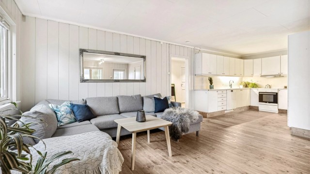 Velkommen til Lyngåsveien 22B! -Presentert av Elisiff Wennersgaard v/Krogsveen Nesodden