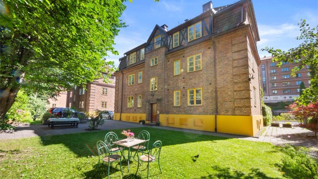 Stine Thorvik og Charlotte Lunde v/ Krogsveen Hasle har gleden av å presentere Jordalsgata 4!