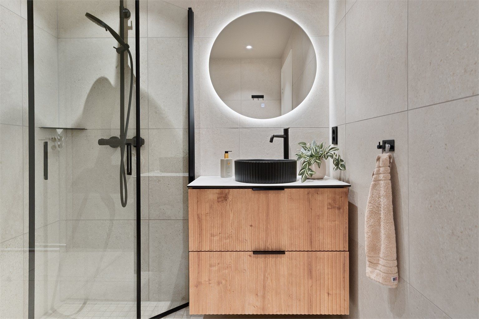 - Leiligheten byr på flere lekre detaljer og kvaliteter -