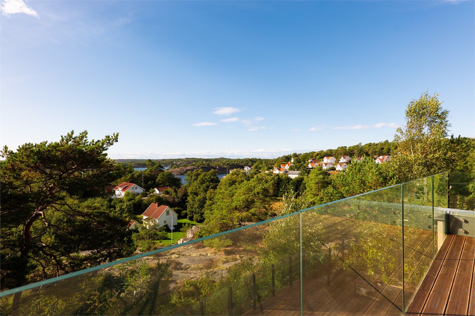 Omgivelsene er rett ut maleriske. Området er i tillegg meget barnevennlig.
